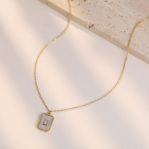 Collar con colgante chapado en oro blanco con incrustaciones de acero inoxidable rectangular de estilo simple
