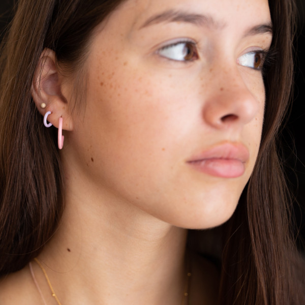 1 par de aretes de acero inoxidable esmaltados de color sólido estilo IG