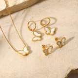Pendientes de collar de acero inoxidable con forma de mariposa de concha blanca natural de oro de 18 quilates