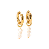 1 par de pendientes colgantes chapados en oro de 18 quilates de acero inoxidable con revestimiento de perlas y flores dulces estilo IG