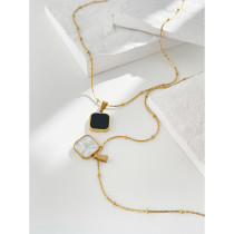 Cadena de clavícula con Colgante cuadrado de perlas de retención de Color de acero de titanio para mujer Simple