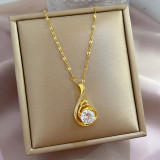 Collar con colgante de diamantes de imitación con incrustaciones de cobre y acero titanio con forma de corazón de oso de estilo simple