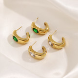 1 par de aretes chapados en oro de 18K con incrustaciones de circonita y revestimiento de acero inoxidable en forma de C Retro