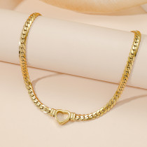 Collar chapado en oro de 18 quilates con revestimiento de pulido de acero de titanio brillante y lujoso elegante con forma de corazón