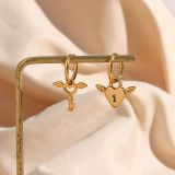 1 par de pendientes colgantes chapados en oro de 18 quilates de acero inoxidable chapado en Color sólido con forma de corazón de estilo Simple elegante