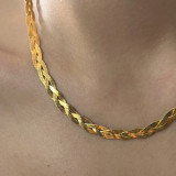 Collar chapado en oro de titanio con revestimiento de acero de color sólido de estilo simple