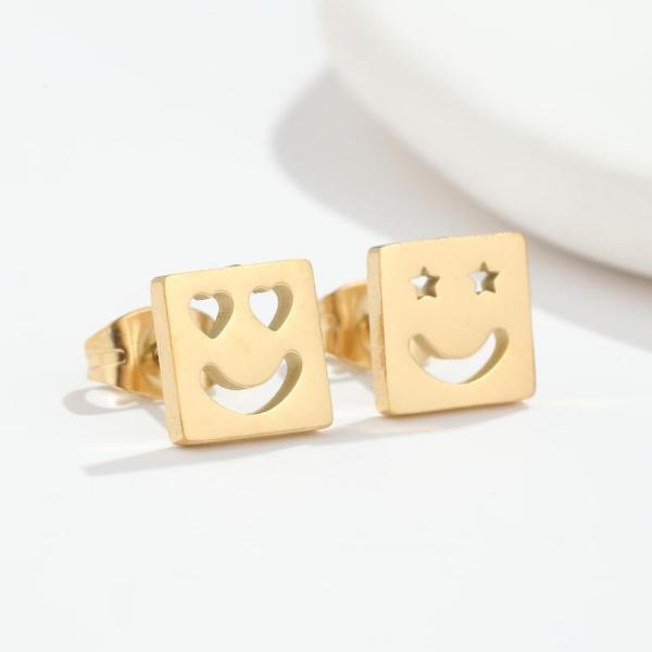 1 par de pendientes chapados en acero inoxidable con cara sonriente y forma de corazón y estrella de estilo Simple