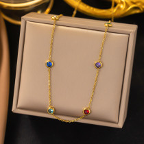 Collar chapado en oro de 18 quilates con revestimiento de acero de titanio multicolor de diseño original