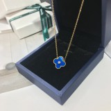 Cadena de clavícula tendencia trébol de cuatro hojas acero titanio oro 18k al por mayor