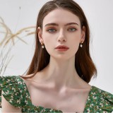 1 par Estilo simple Estilo clásico Chapado en color sólido Pendientes colgantes chapados en oro de acero titanio