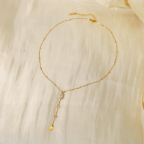 Collar con colgante chapado en oro de 18 quilates con incrustaciones de acero inoxidable ovalado de estilo francés estilo IG