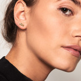 Pendientes De Botón Con Circón Blanco Chapados En Oro De 18 Quilates De Acero Inoxidable De Moda