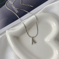 Estilo simple Letra Collar con colgante de acero titanio 1 pieza