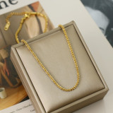 Collar chapado en oro de 18 quilates con revestimiento de acero de titanio de color sólido de estilo simple estilo IG