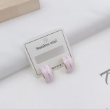 1 par de aretes de acero de titanio chapados en forma de U de estilo simple