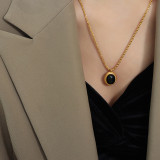 1 pieza de collar con colgante de piedra de cristal de perlas artificiales con incrustaciones de acero de titanio ovalado de estilo francés