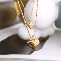 Collares acodados chapados en oro Titanium retro del chapado en oro 18K de la forma del corazón