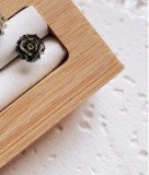 Pendientes de acero de titanio con flor pastoral dulce de 1 pieza