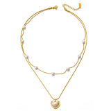 Collar de perlas artificiales con incrustaciones de acero inoxidable en forma de corazón de moda