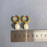 1 par de pendientes chapados en oro de 18 quilates con perlas redondas de agua dulce, elegantes y simples, chapados en acero y titanio