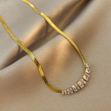 Collar chapado en oro de 18 quilates con revestimiento de acero de titanio de color sólido de estilo nórdico
