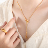 Collar pendiente plateado oro Titanium del acero 18K del color sólido del estilo simple a granel