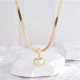 Collar con colgante de perlas con incrustaciones de acero de titanio con forma de corazón a la moda, 1 pieza