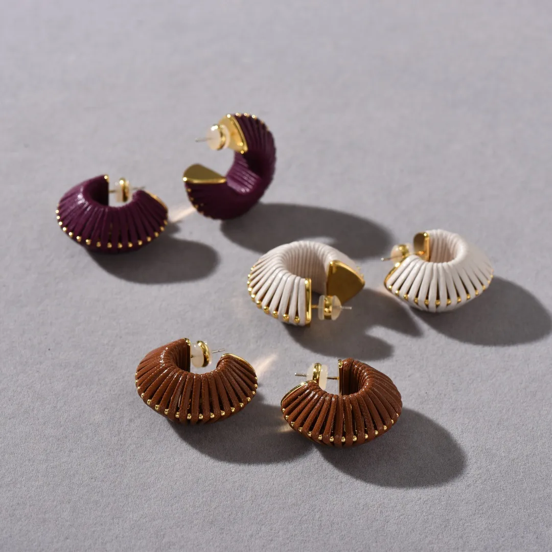 Personalized Hollow Leather Woven S925 Silver Needle Earrings Fashion 18K Gold Plated Copper Geometric Pattern Women's Jewelry