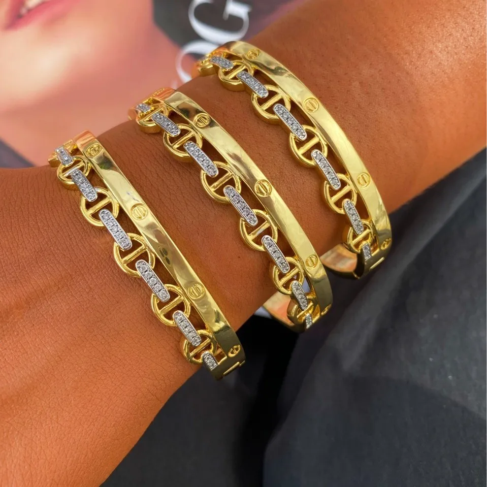 Fashionable Hollow Out Diamond Embedded Pig Nose Ring Bracelet Set Women's Style  Trend OL Craft