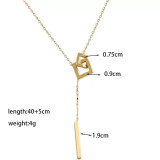 Collar de acero de titanio dorado para mujer, no se decolora, cadena de clavícula de nicho de lujo, joyería de alta gama, versátil, a la moda.