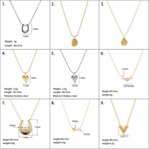 Collar de acero de titanio dorado para mujer, no se decolora, cadena de clavícula de nicho de lujo, joyería de alta gama, versátil, a la moda.