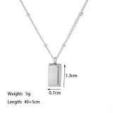 Collar de acero de titanio dorado para mujer, no se decolora, cadena de clavícula de nicho de lujo, joyería de alta gama, versátil, a la moda.