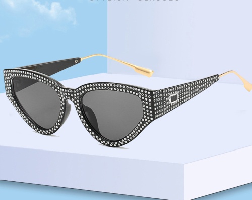 New Cat Eye Women Sunglasses black Grey Lens Men Vintage Sun Glasses Female Eyewear Imitation diamond Sunglasses Brand Designer
