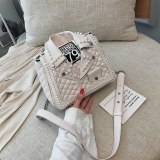 Fashionable Cloth Shape Purses Retro Pearl Studded Shoulder Bags Designer Chain Summer Bag 2020 Replica Bags