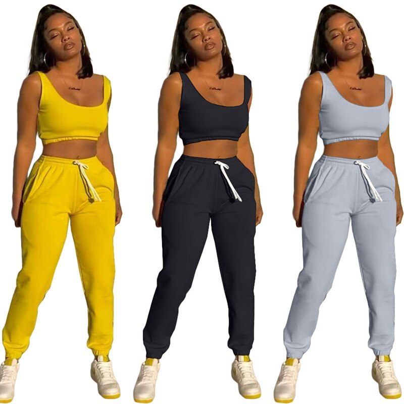 summer jogging outfit