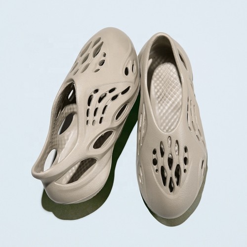 Summer Leisure EVA Super Light Pure Color Hollow Yezzy Garden Unisex Coconut Hole Shoes