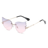 2021 New Arrival Fashion Sunglasses Women Men Gradients Lens Alloy Metal Frame Cat Eye Wing Shape Luxury Conspicuous UV400