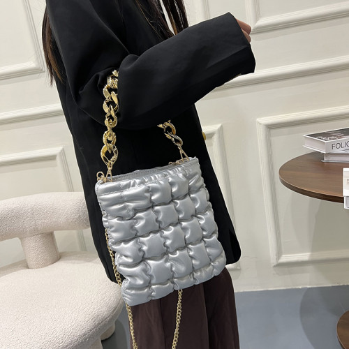 Quilted Folds Designer Thick Chain Small PU Leather Crossbody Shoulder Bag for Women Winter Fashion Brand Padded Handbags
