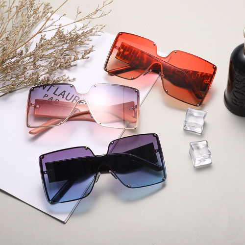 Women Oversized One-piece Gradient Sunglasses Rhinestone Rivet Decorate Out of The Ordinary Stage Performance Gafas De Sol