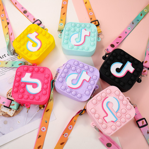 New Kawaii Tiktok Pop It Fidget Toys Stress Relieve Squishy Push Bubble Children Sensory Toy Relieve Autism for Kids Bag Gift