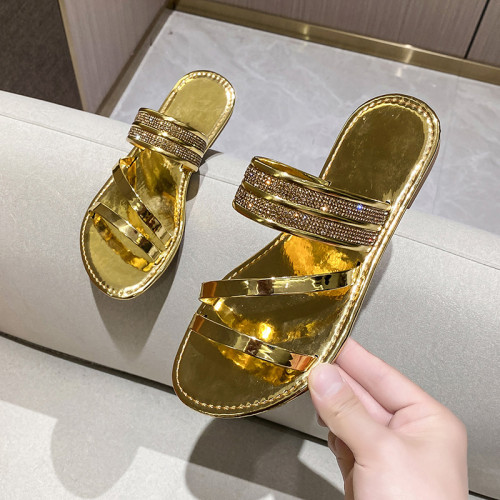 2022 Summer New Women's Fashion Gold Patent Leather Flat Heel Sandals Bling Rhinestone Narrow Band Beach Casual Slippers