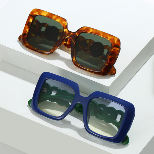 2022 New Fashion Square Sunglasses Women Men Luxury Brand Designer Gradients Lens Frame Golden Logo Sun Glasses Casual UV400