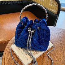 Luxury Quilted Velour Handbags Women Fashion Velvet Shoulder Bag Metal Tassel Chain Crossbody Bags Lattice Crystal Bucket Pouch