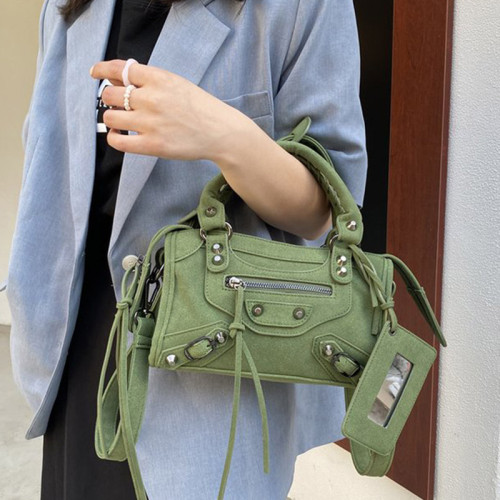 Brand Woman Bag 2023 New Rivet Tassel Handbags Fashion Lady Crossbody Bag Punk Style Ladies Satchels Summer Luxury Shoulder Bags