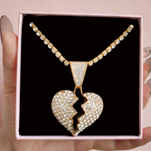 Men Hip Hop Heart Crystal Pendant Necklace Iced Out Bling Rhinestone Choker Necklace For Women 2021 Statement Jewelry Gift
