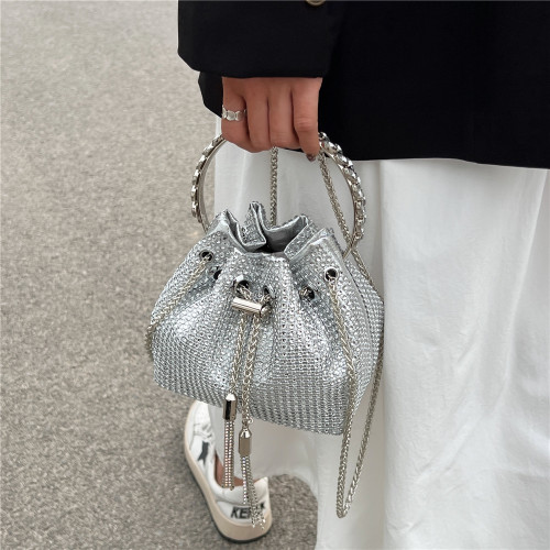 Toptrends Diamond Bucket Chain Small Shoulder Crossbody Bags For Women 2023 Luxury Designer Crystal Party Purse Ladies Handbags