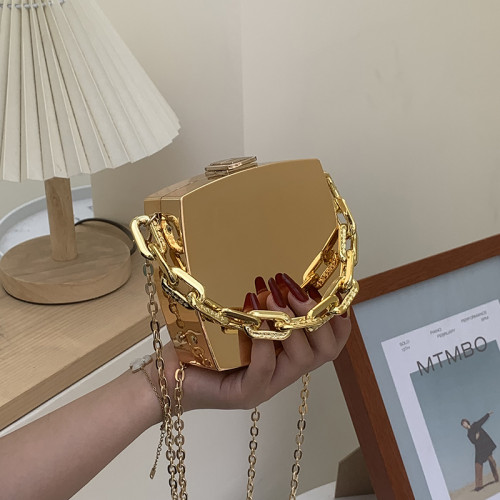 2023 Trend Designer Clutch Bag Gold Silver PVC Box Design Party Evening Chain Shoulder Crossbody Bags Mini Purses and Handbags
