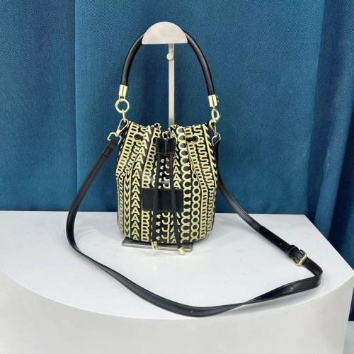 Cross-border women's bag 2023 new popular printed alphabet bucket bag bucket bag portable Messenger bag batch...