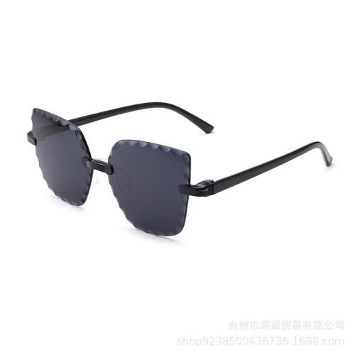Free shipping New fashion flower baby personality frameless polygon children's Sunglasses