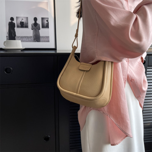 Fashion Crossbody Bags for Women 2023 Trend Designer Vintage Fashion Small Shoulder Armpit Purses Underarm Handbags